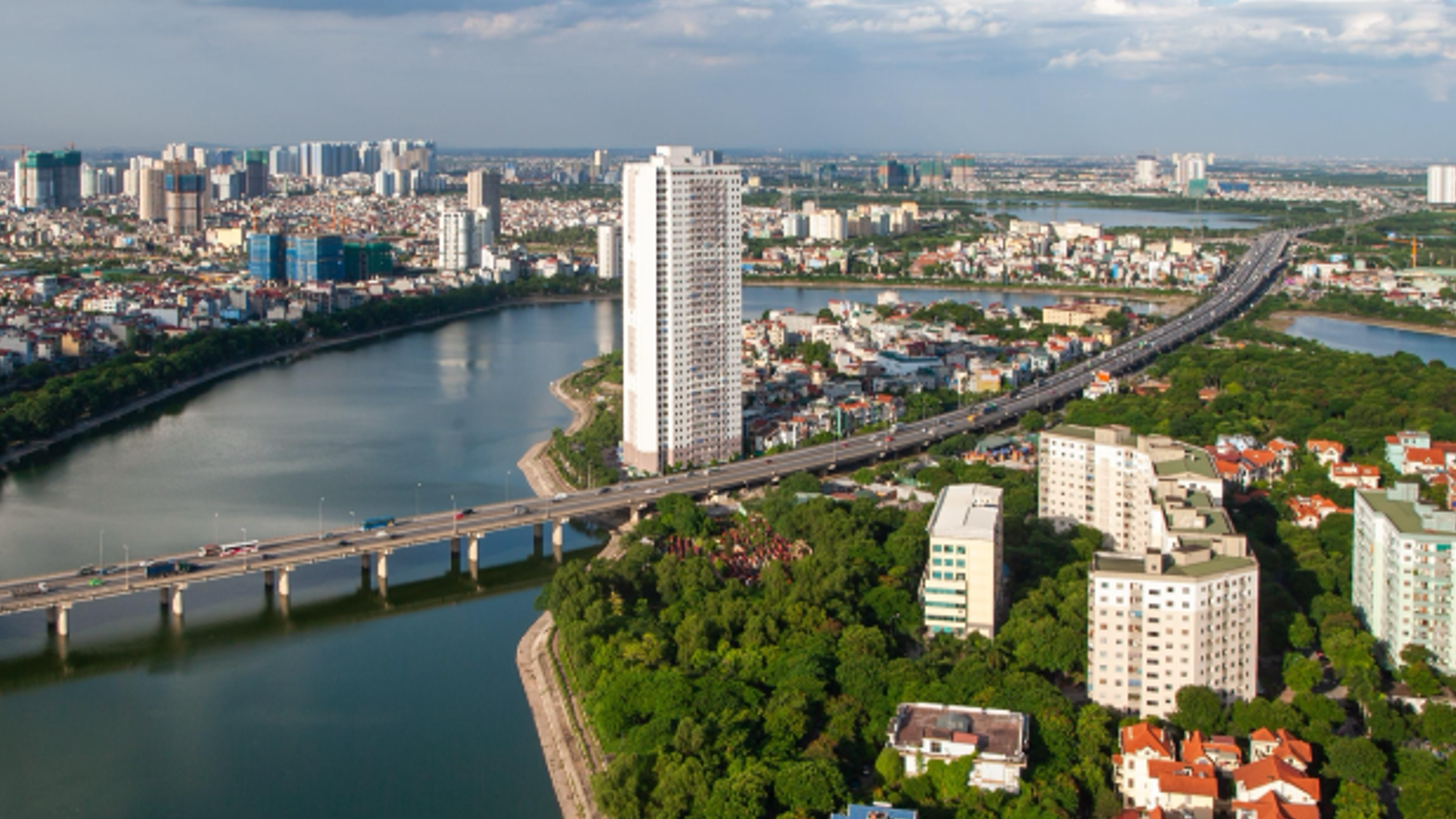 Cùng Thủ đô và đất nước xây dựng đất nước